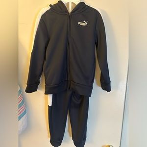 Boys size 3t puma track suit. Barely worn. Like new condition.